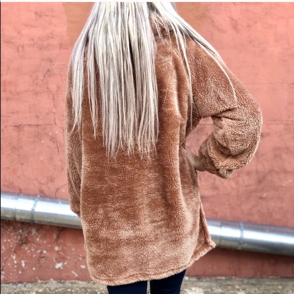 New! 1 left! Cozy, Sherpa Juliet sweater - Picture 3 of 7